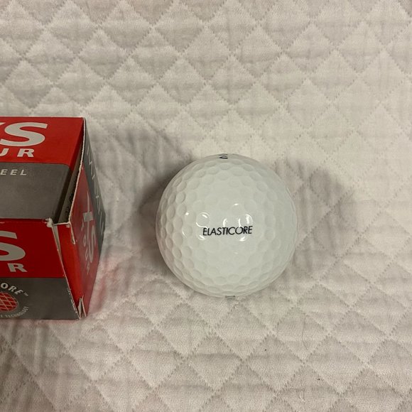 MaxFli Golf Balls 4 Sleeves 12 Pcs. - Picture 3 of 12